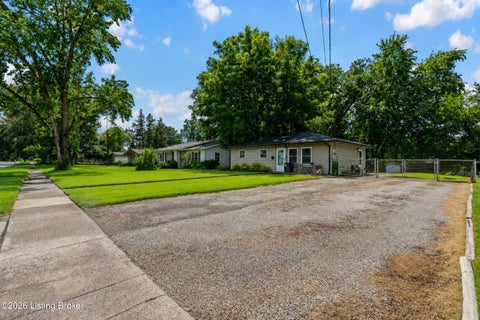 Tiny photo for 9923 Appollo Lane LN, Louisville, KY 40272 (MLS # 1729388)