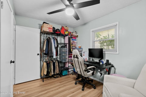 Tiny photo for 9923 Appollo Lane LN, Louisville, KY 40272 (MLS # 1729388)