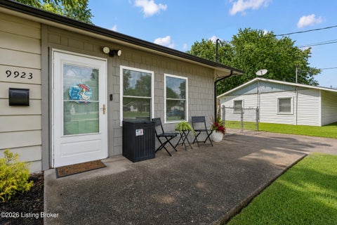 Tiny photo for 9923 Appollo Lane LN, Louisville, KY 40272 (MLS # 1729388)