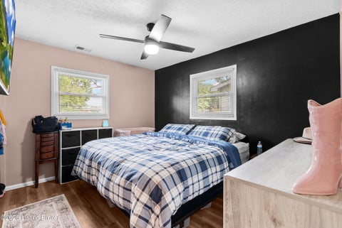 Tiny photo for 9923 Appollo Lane LN, Louisville, KY 40272 (MLS # 1729388)