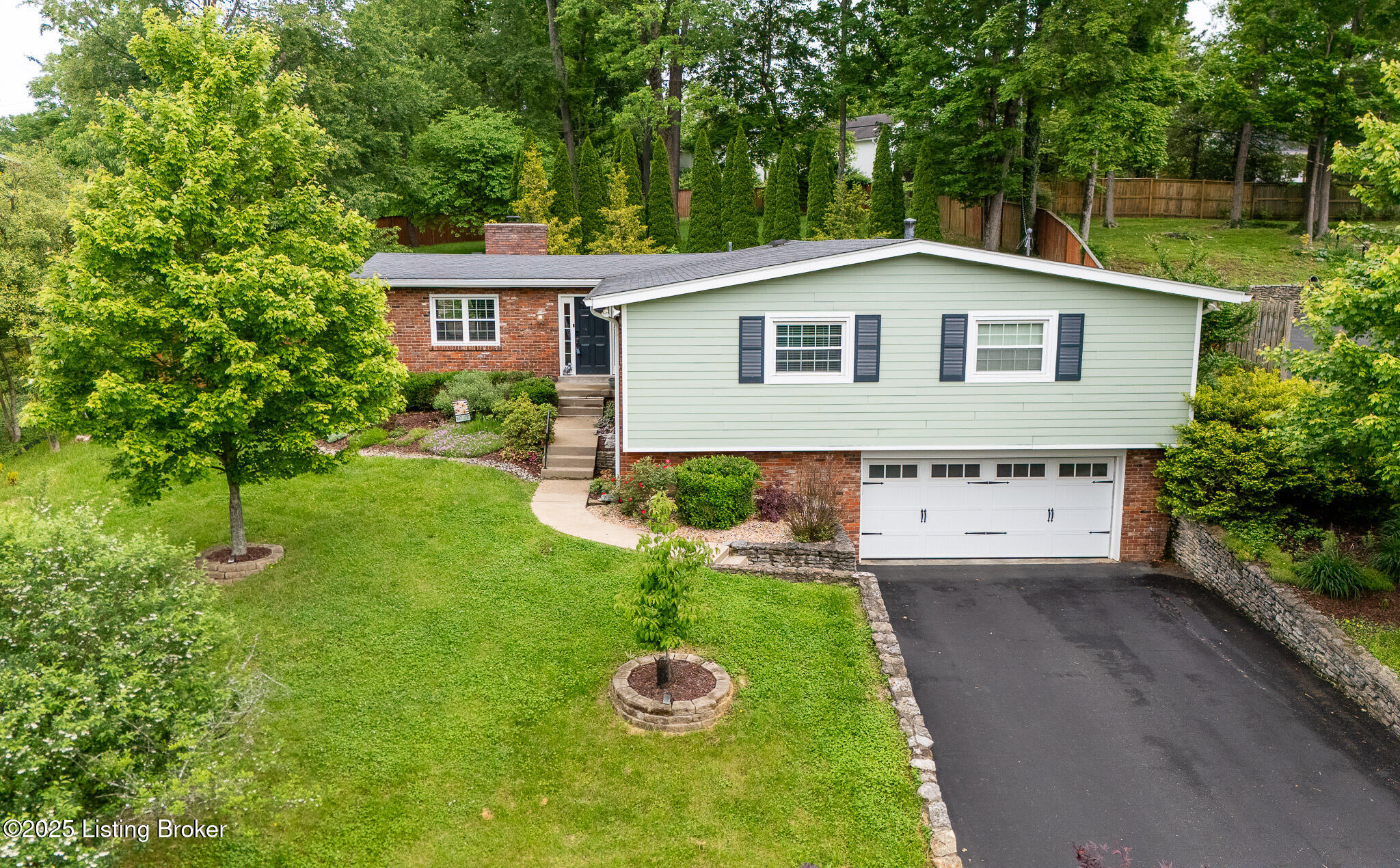 221 Choctaw Rd, Louisville, Pennsylvania image 1