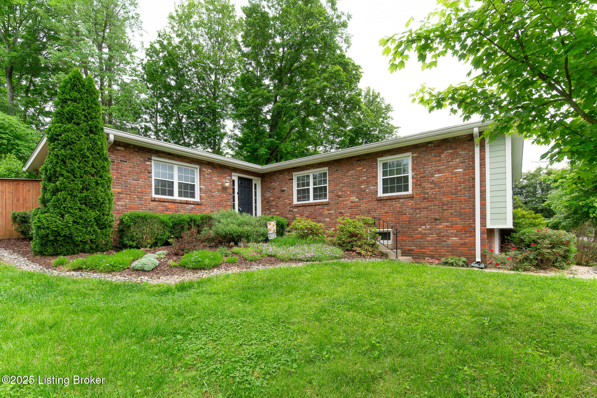 221 Choctaw Rd, Louisville, Pennsylvania image 3