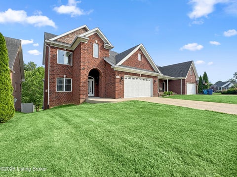 Photo of 6513 Keeling Park Dr, Louisville, KY 40291 (MLS # 1729119)