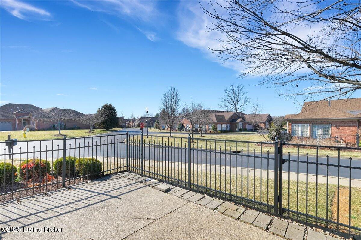 10613 Waterloo Way, Louisville, Kentucky image 31