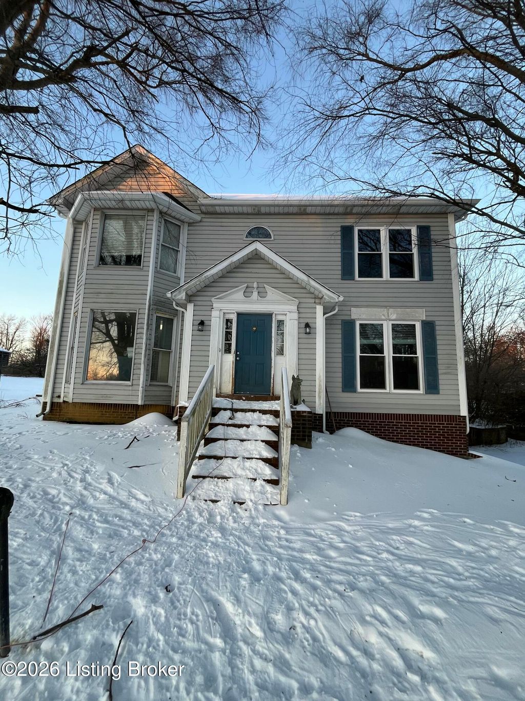 Photo of 1124 Taylor Wood Rd, Simpsonville, KY 40067 (MLS # 1708294)