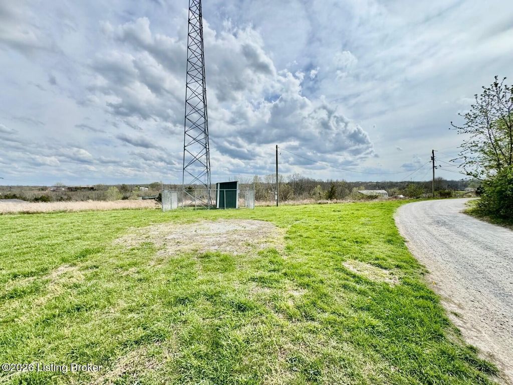 Photo of 14 Mallard Point, Willisburg, KY 40078 (MLS # 1713648)