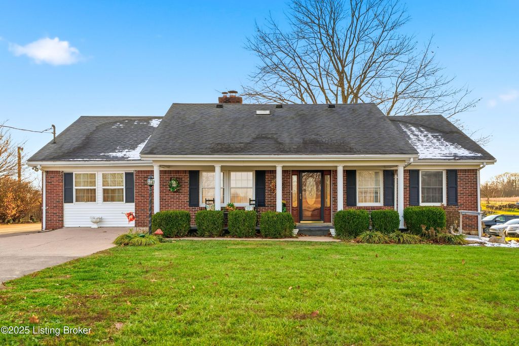 Photo of 3299 Castle Hwy, Pleasureville, KY 40057 (MLS # 1711240)