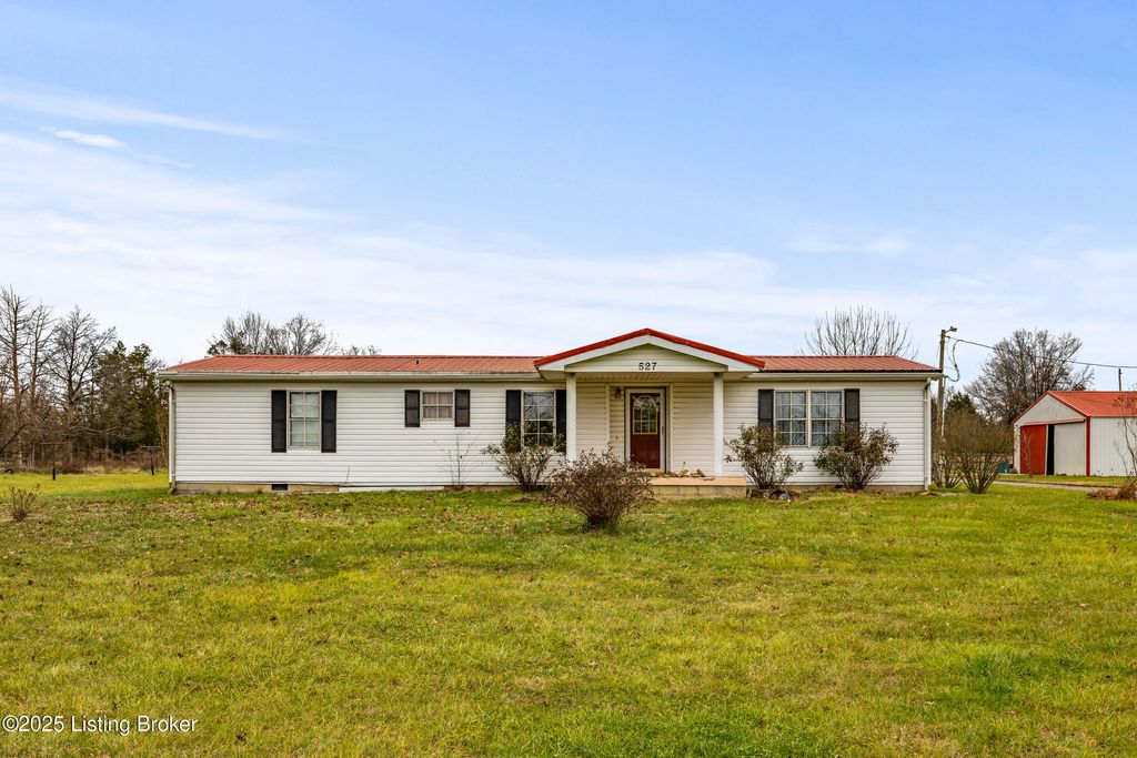 Photo of 527 Cundiff Ln, Shepherdsville, KY 40165 (MLS # 1705478)