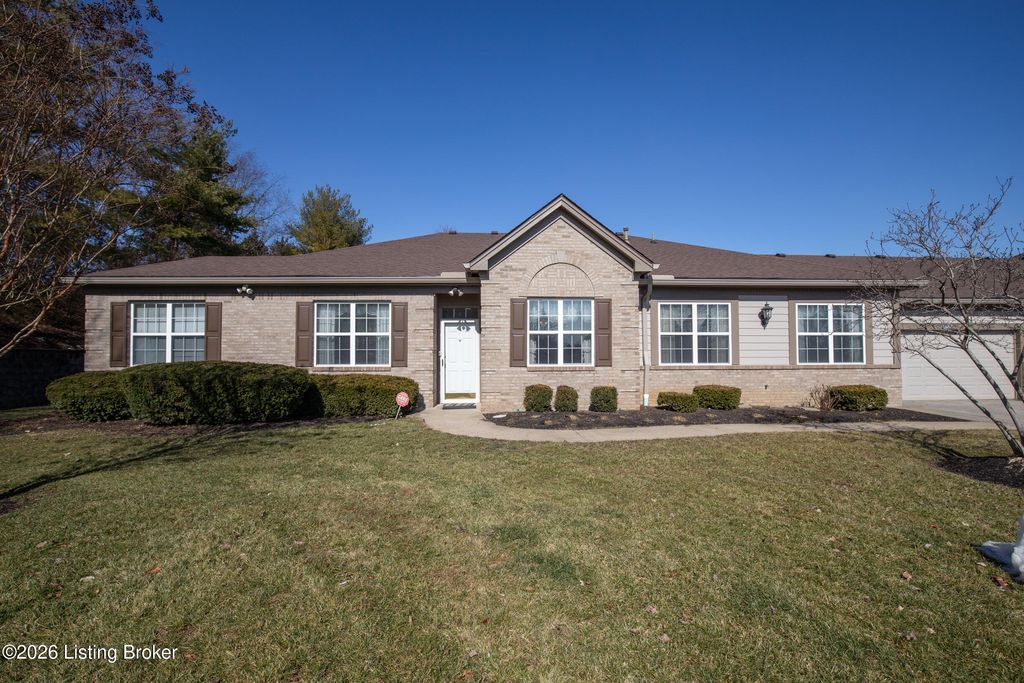 Photo of 1108 Nursery Ct, Louisville, KY 40243 (MLS # 1709146)