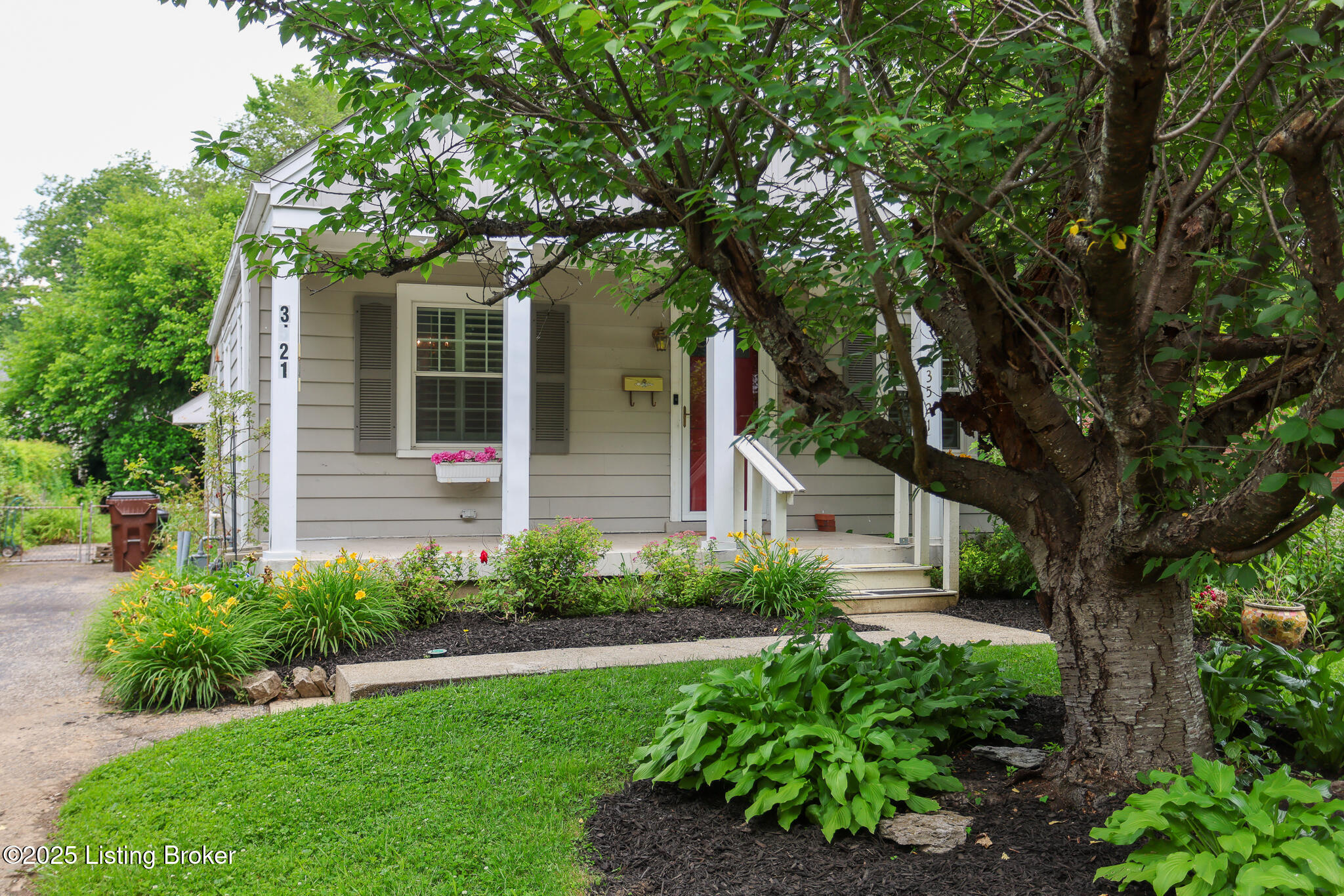 3521 Warner Ave, Louisville, Kentucky image 5