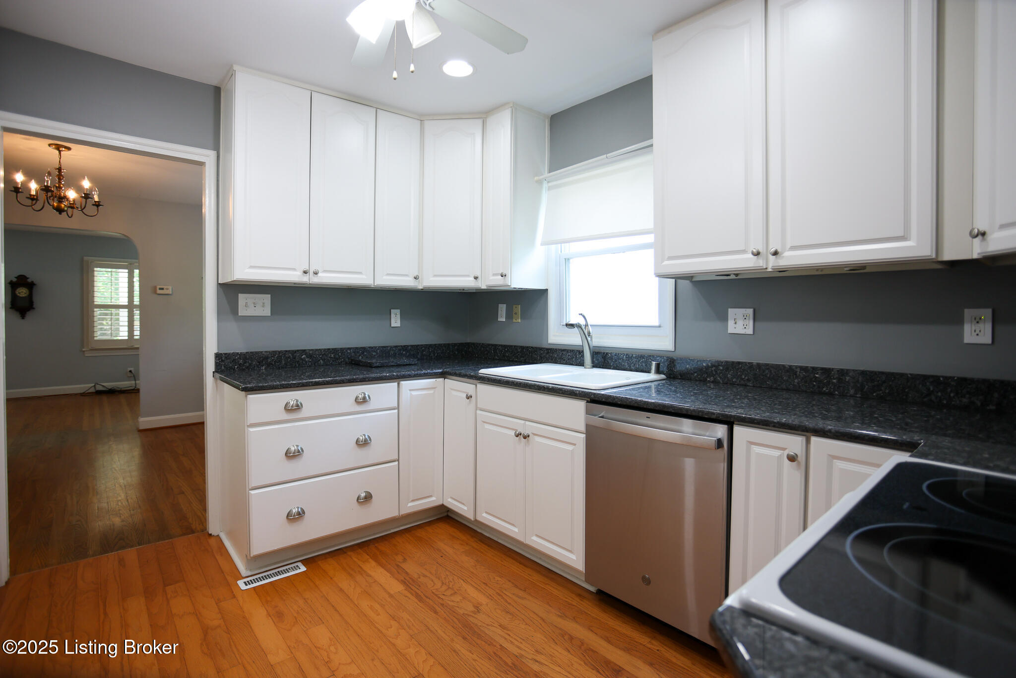 3521 Warner Ave, Louisville, Kentucky image 14
