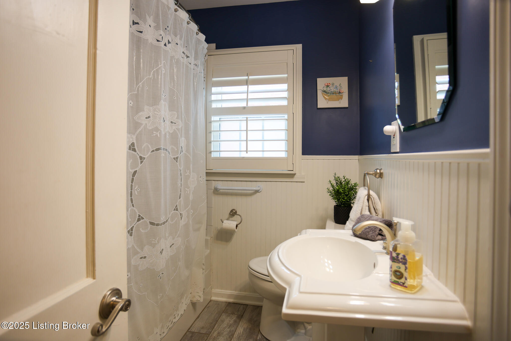 3521 Warner Ave, Louisville, Kentucky image 24