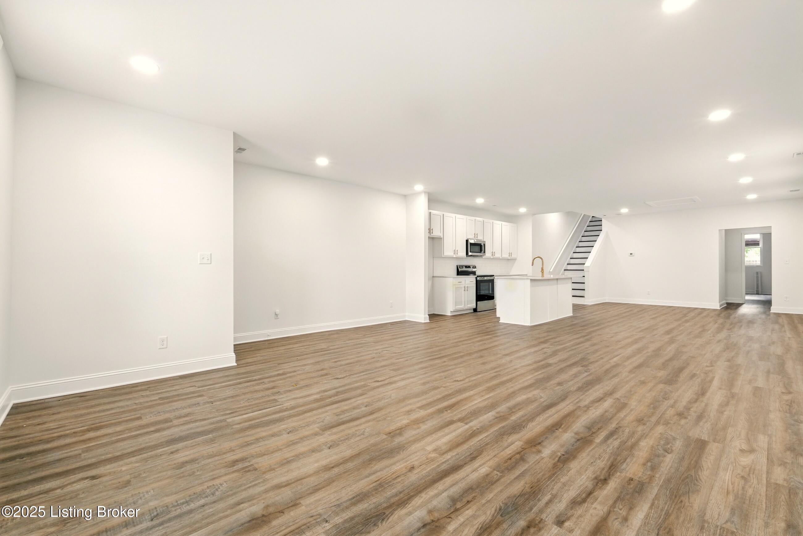 923 S Preston St, Louisville, Kentucky image 7