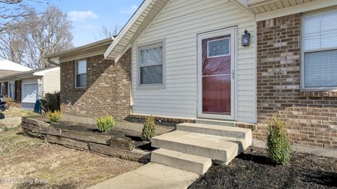 Photo of 8209 Vaughn Mill Rd, Louisville, KY 40228 (MLS # 1705325)