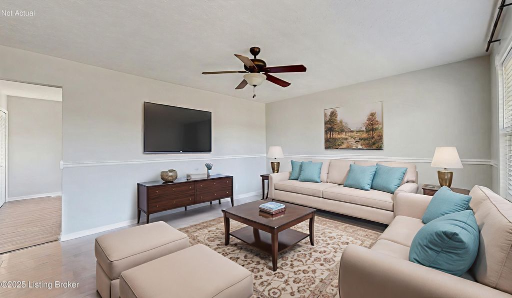 Photo of 8209 Vaughn Mill Rd, Louisville, KY 40228 (MLS # 1705325)