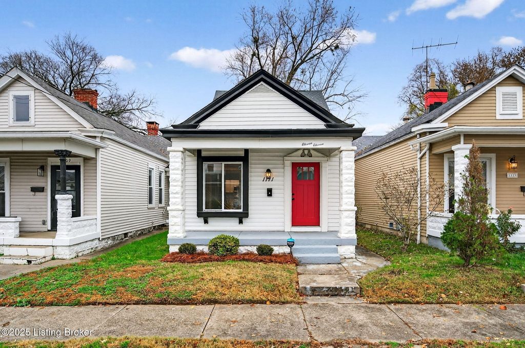 Photo of 1111 E Burnett Ave, Louisville, KY 40217 (MLS # 1704138)