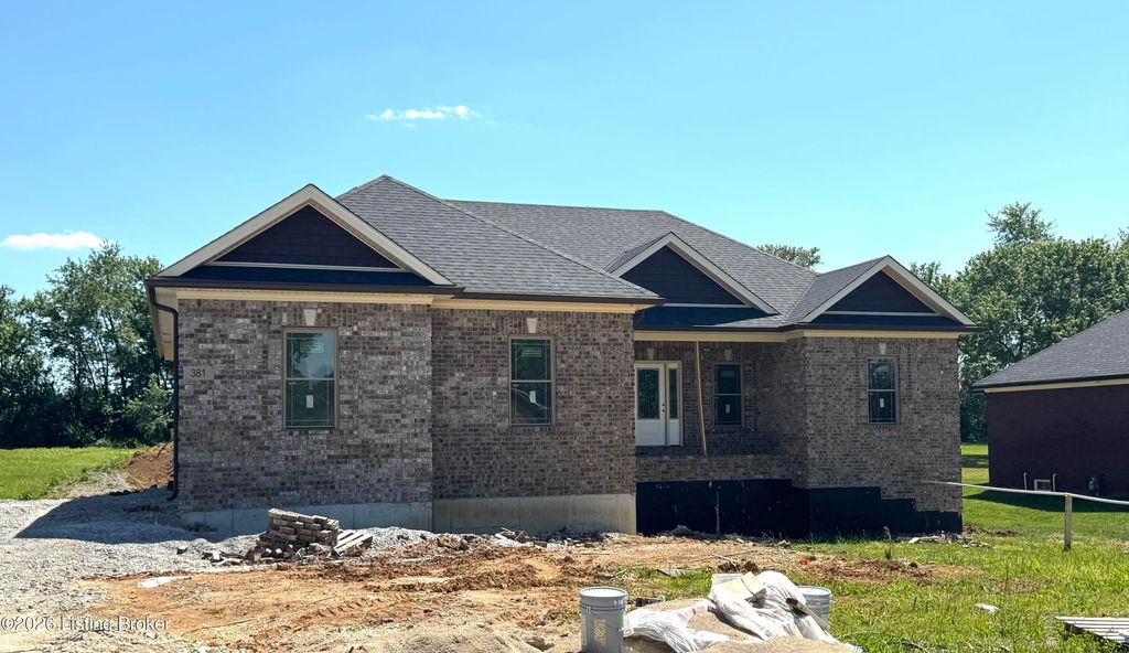 Photo of 381 Robin Way, Shepherdsville, KY 40165 (MLS # 1716834)