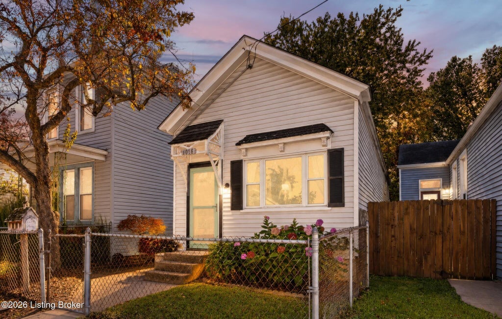 Photo of 1016 E Kentucky St, Louisville, KY 40204 (MLS # 1732614)