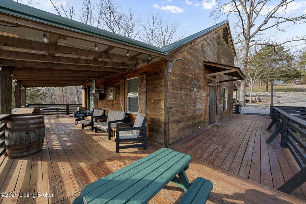 Photo of 11 Arrowhead Dr, Cub Run, KY 42729 (MLS # 1710342)