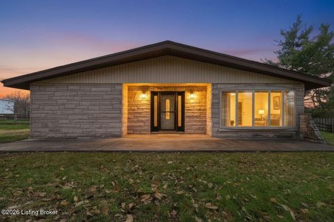 Photo of 190 N Forrest Rd, Radcliff, KY 40160 (MLS # 1711878)