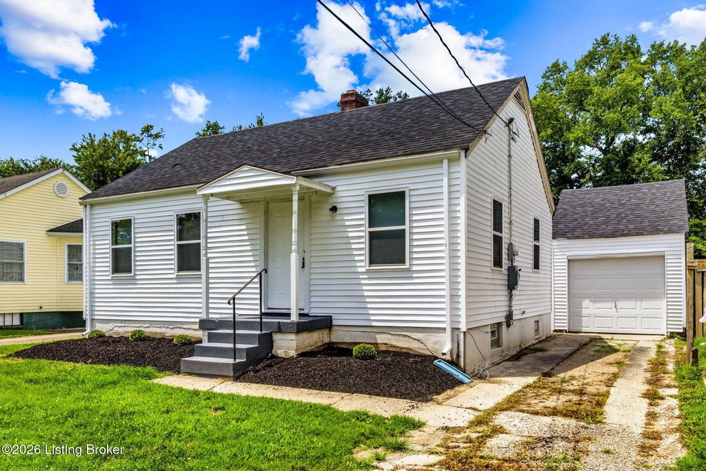 Photo of 4014 Mapleton Ave, Louisville, KY 40215 (MLS # 1724401)