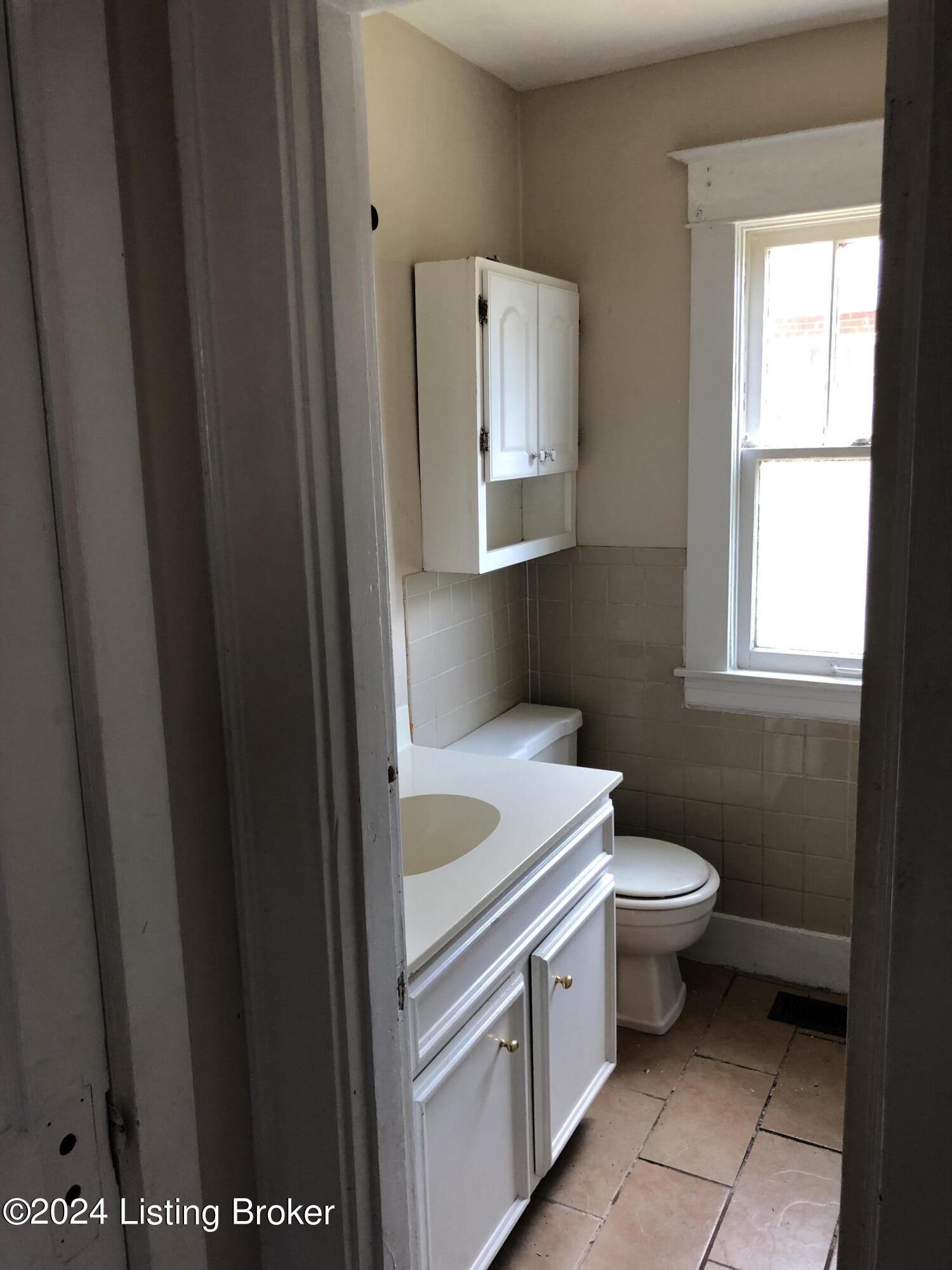 1408 Cardinal Dr, Louisville, Kentucky image 6