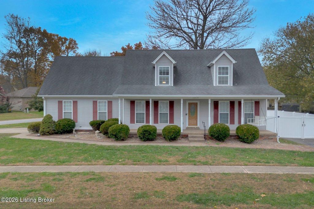 Photo of 10514 Grecian Rd, Louisville, KY 40272 (MLS # 1711951)