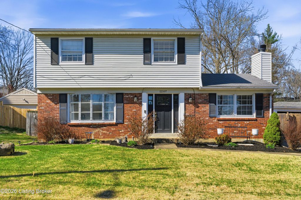 Photo of 12507 Echo Bridge Rd, Louisville, KY 40243 (MLS # 1711431)