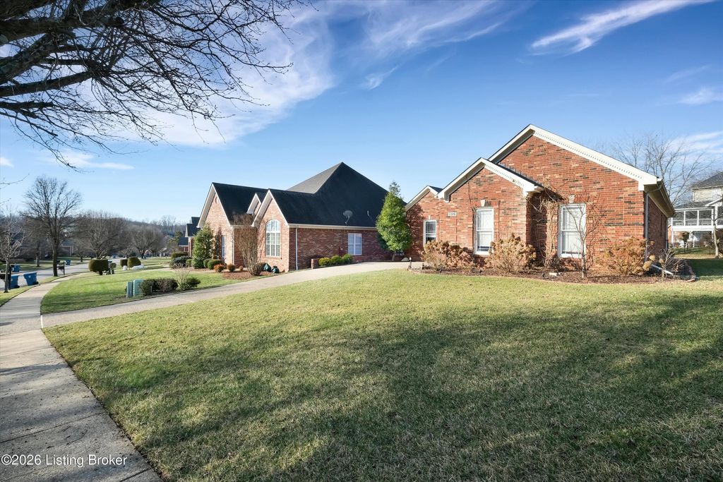 Photo of 1326 Garden Hill Pl, Louisville, KY 40245 (MLS # 1706507)