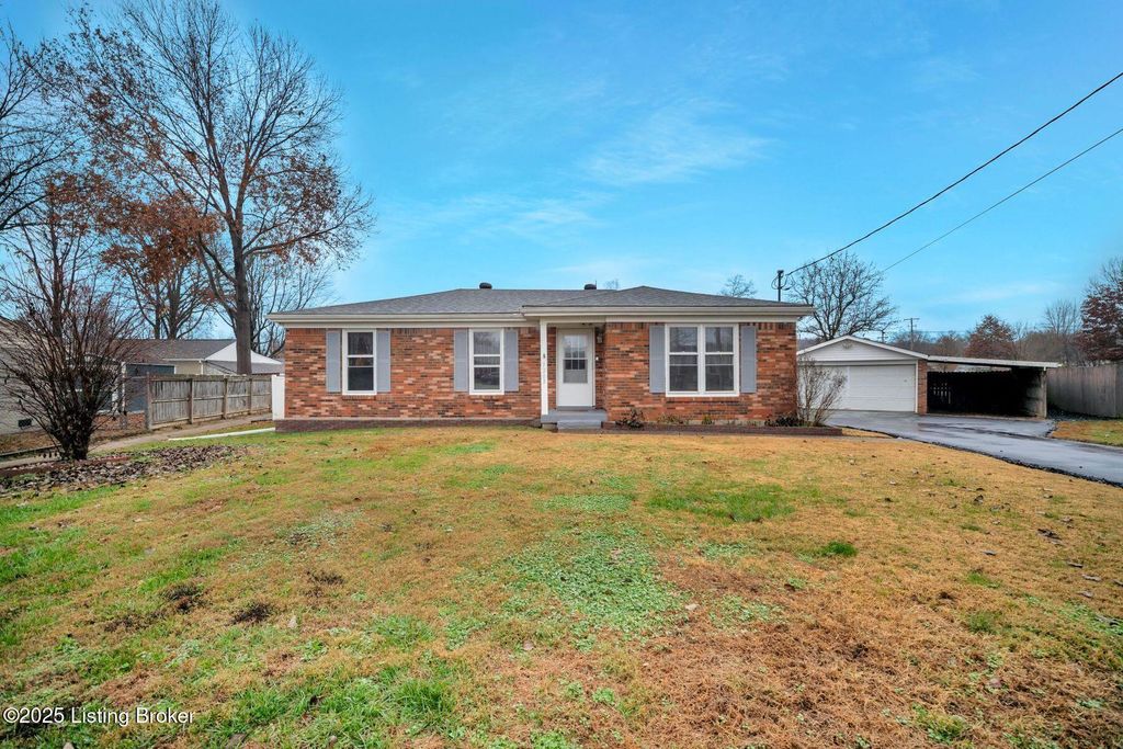 Photo of 7203 Kosene Ct, Louisville, KY 40258 (MLS # 1704417)