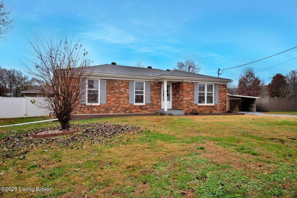 Photo of 7203 Kosene Ct, Louisville, KY 40258 (MLS # 1704417)