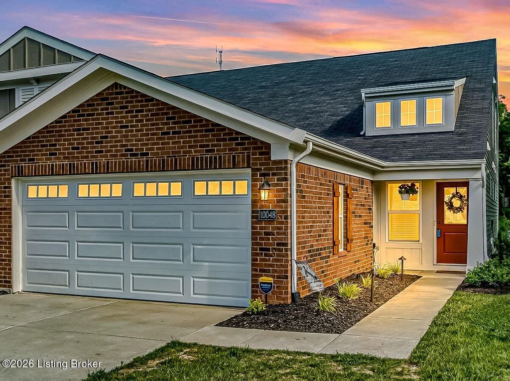 Photo of 10048 Windcrest Farms Ln, Louisville, KY 40291 (MLS # 1719275)