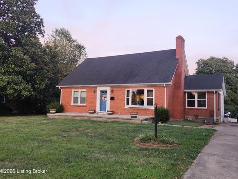 Photo of 315 S 6th St, Bardstown, KY 40004 (MLS # 1709013)