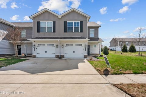 Townhouse For Sale - 6116 Goalby Dr<br/> Louisville, KY 40258