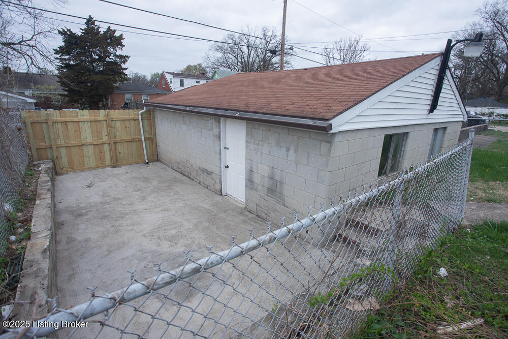 730 S 38th St, Louisville, Kentucky image 7