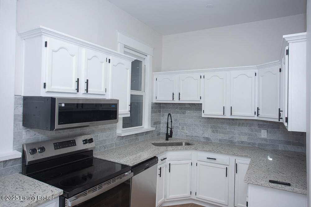 730 S 38th St, Louisville, Kentucky image 33