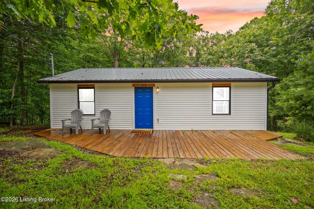 Photo of 318 Woodland Dr, Mammoth Cave, KY 42259 (MLS # 1725453)