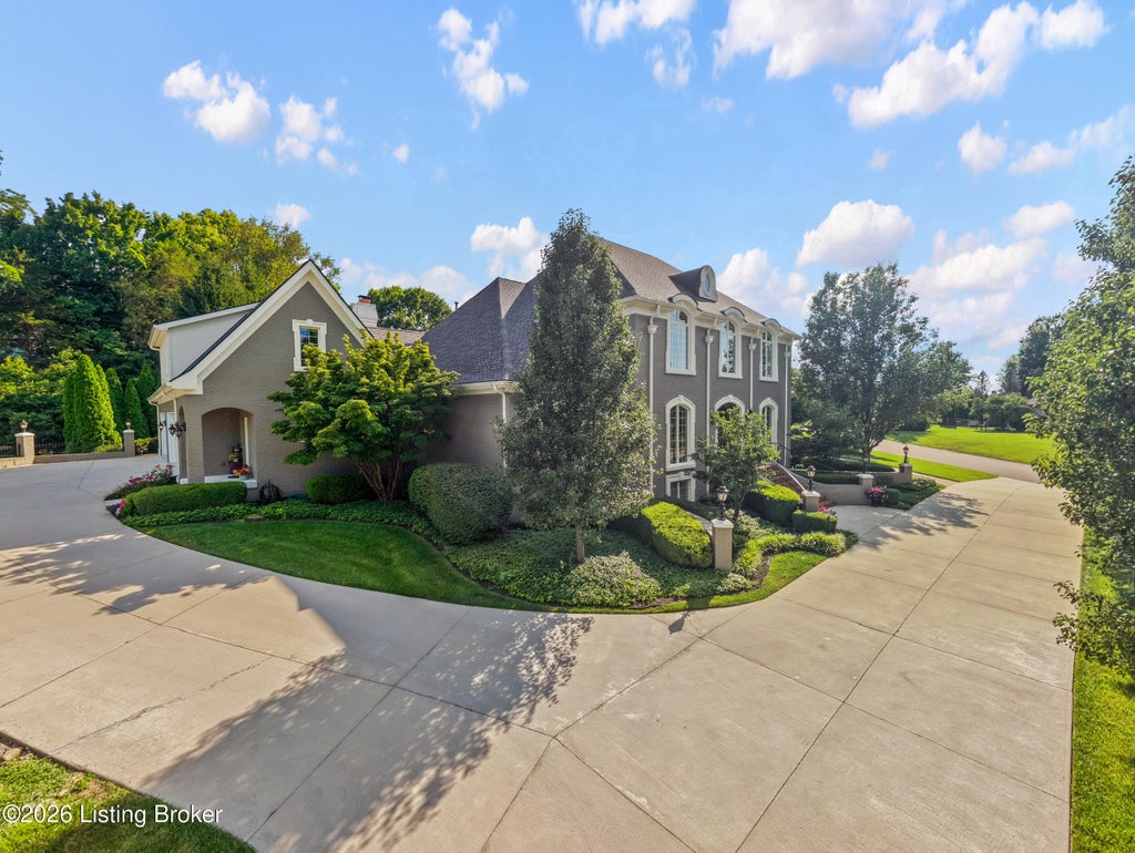 Photo of 12007 Hunting Crest Dr, Prospect, KY 40059 (MLS # 1723933)