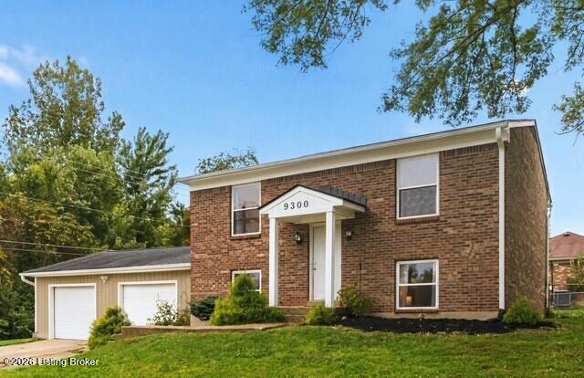 Photo of 9300 Hillridge Dr, Pewee Valley, KY 40056 (MLS # 1730287)