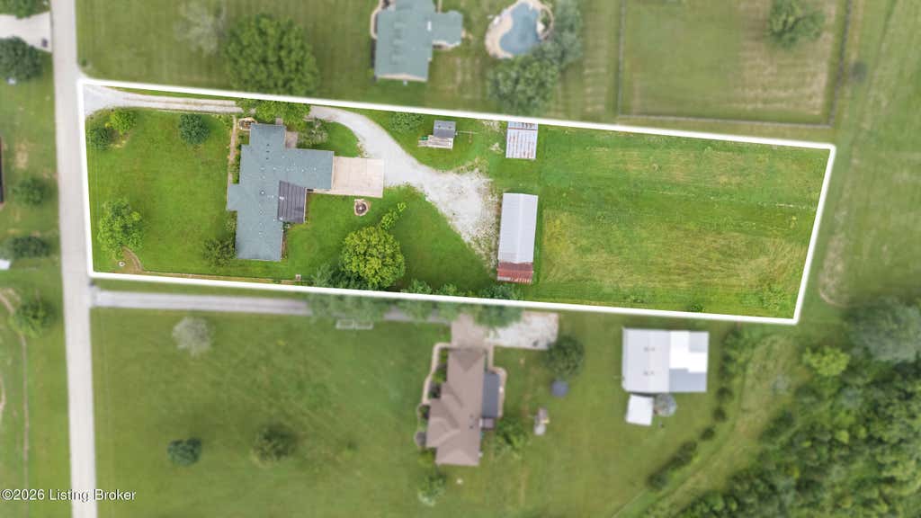 Photo of 364 Fairview Ln, Shepherdsville, KY 40165 (MLS # 1726238)