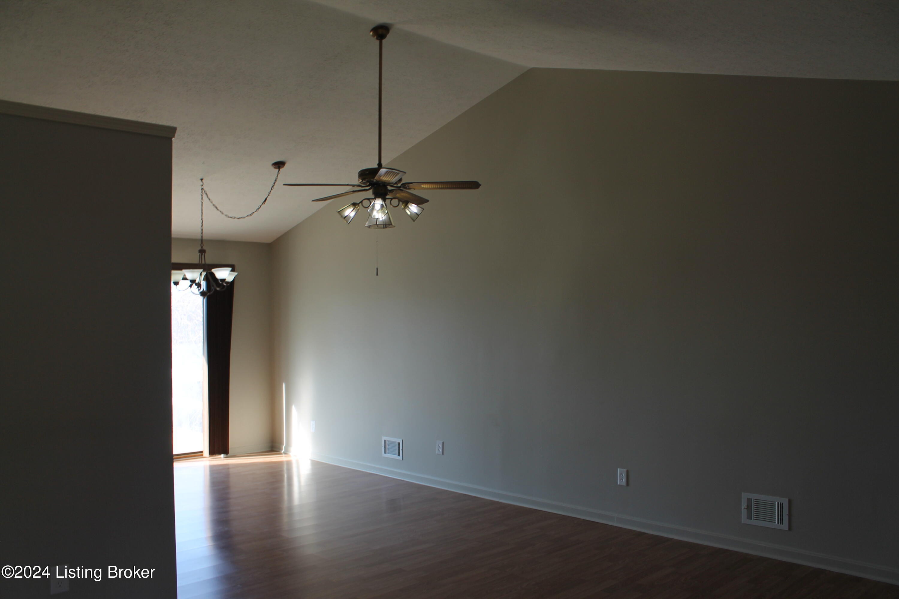 443 Lloyd Ln, Mt Washington, Kentucky image 12