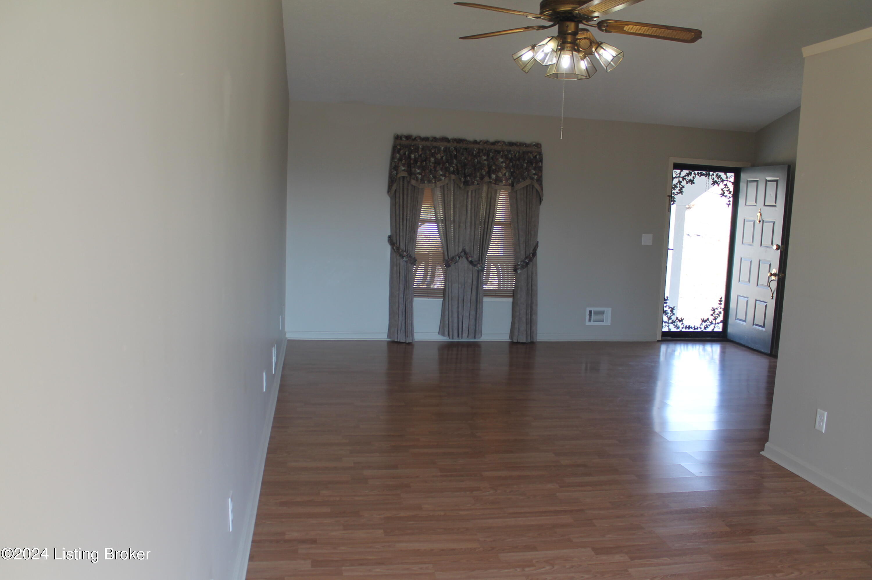 443 Lloyd Ln, Mt Washington, Kentucky image 10