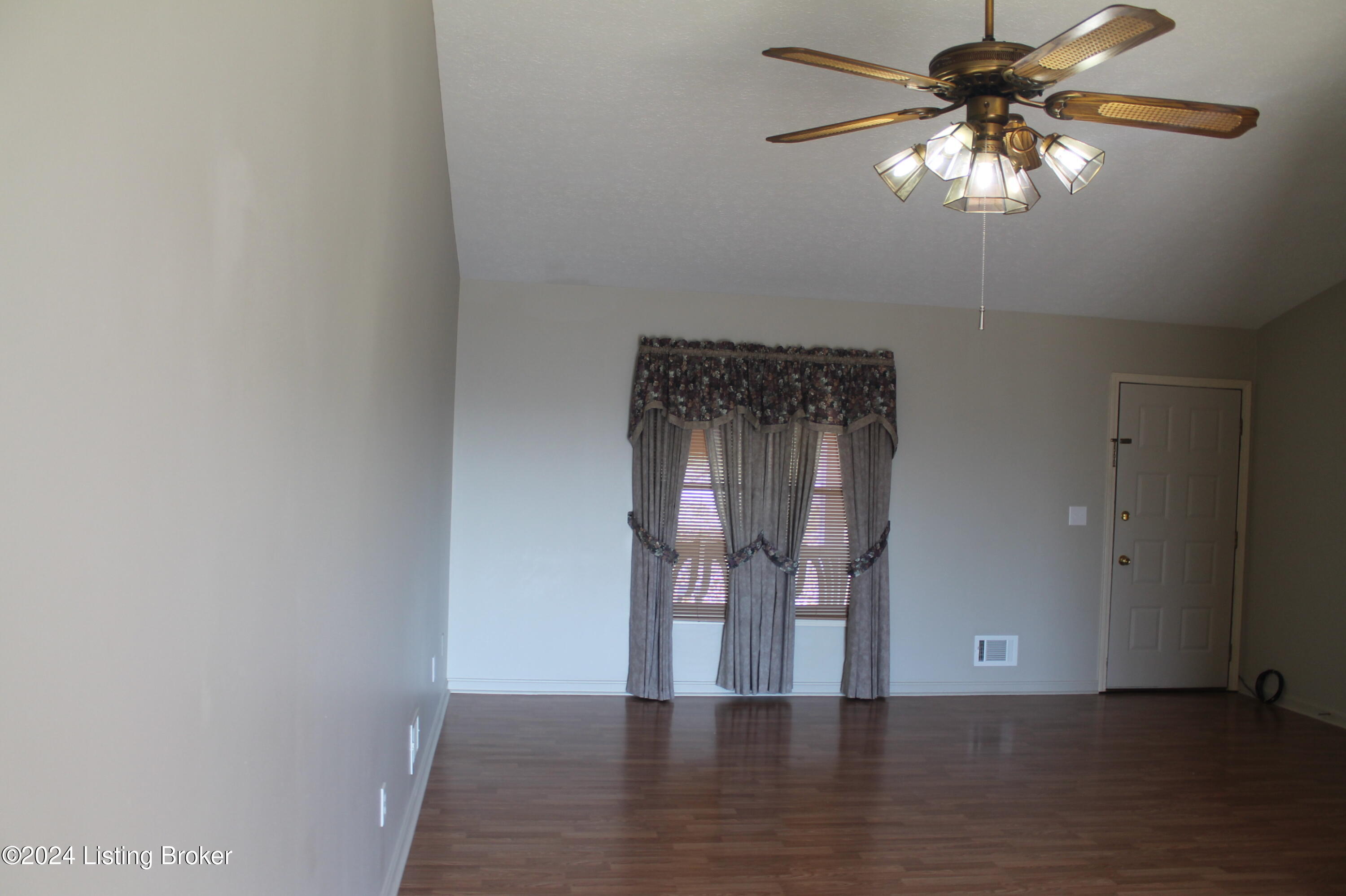 443 Lloyd Ln, Mt Washington, Kentucky image 11