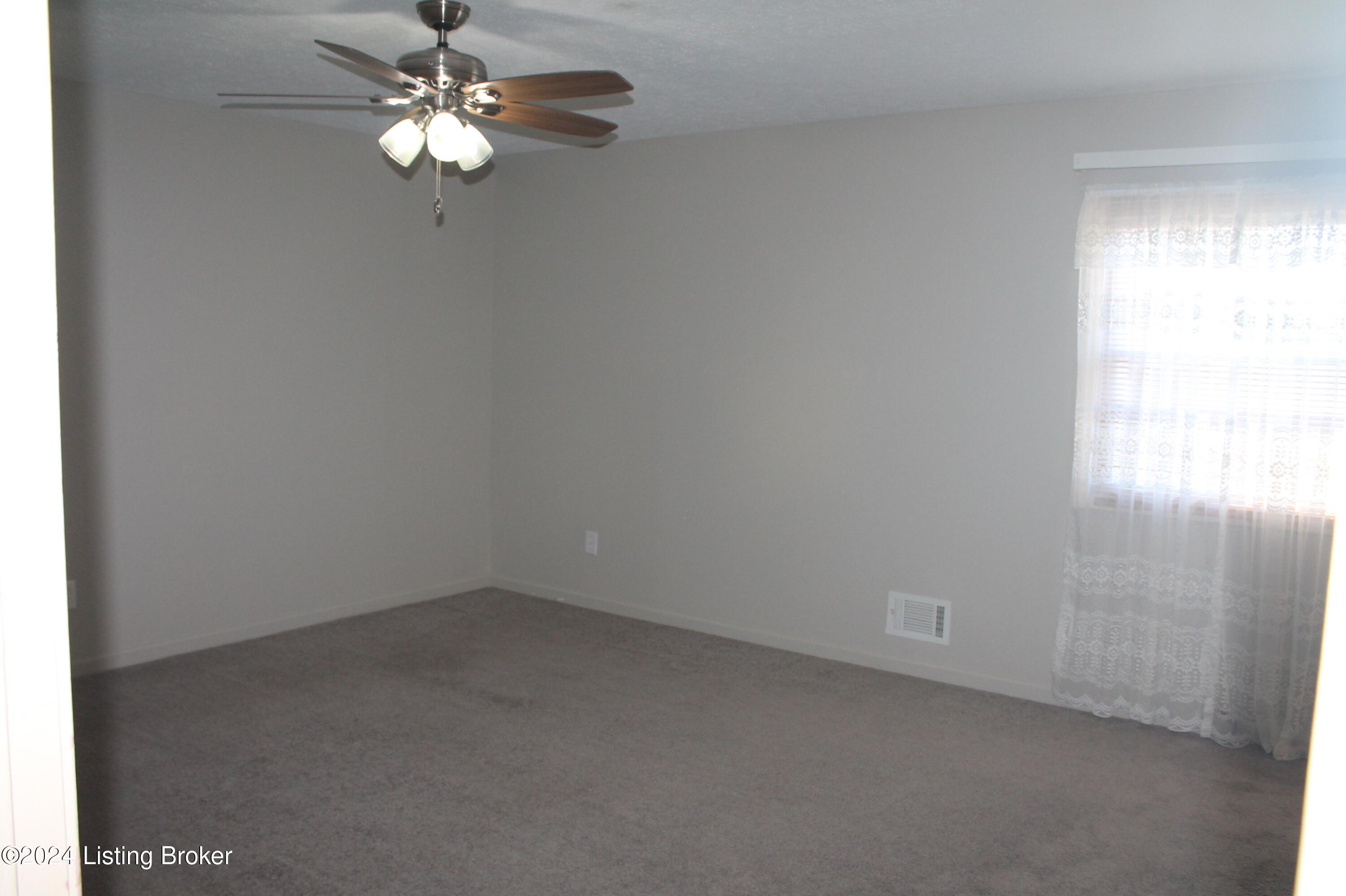 443 Lloyd Ln, Mt Washington, Kentucky image 13