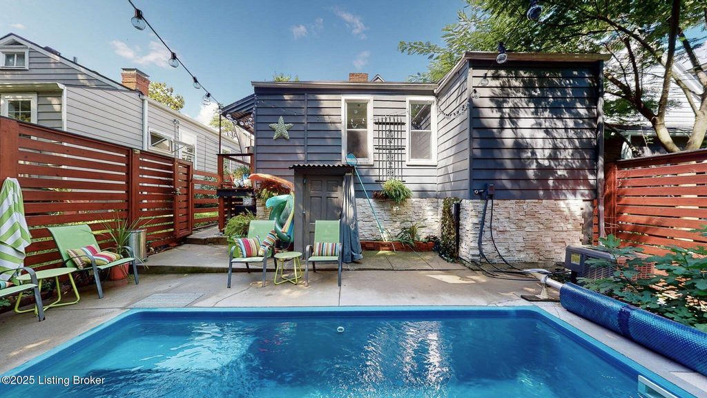 Photo of 167 N Keats Ave, Louisville, KY 40206 (MLS # 1704914)