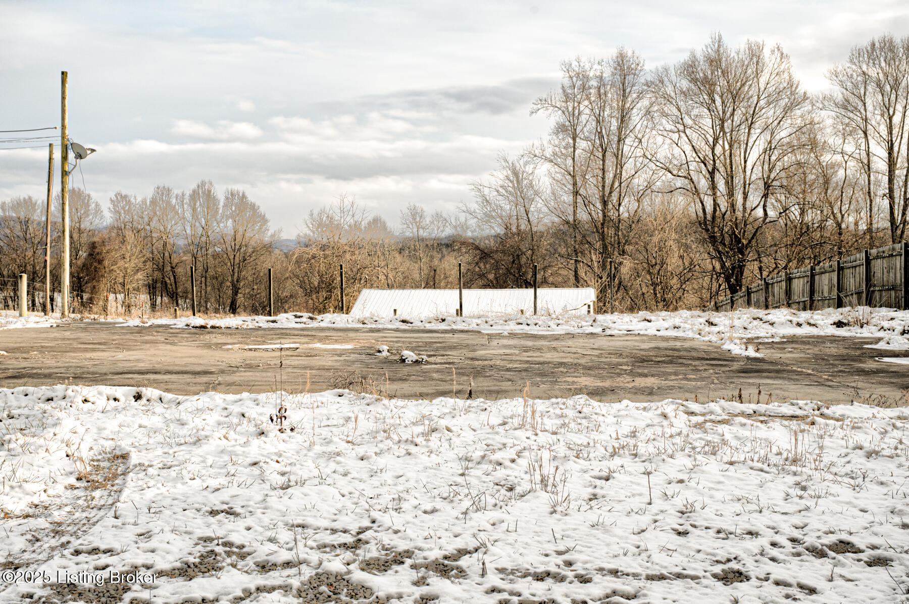 7288 E Laurel Rd, London, Kentucky image 1