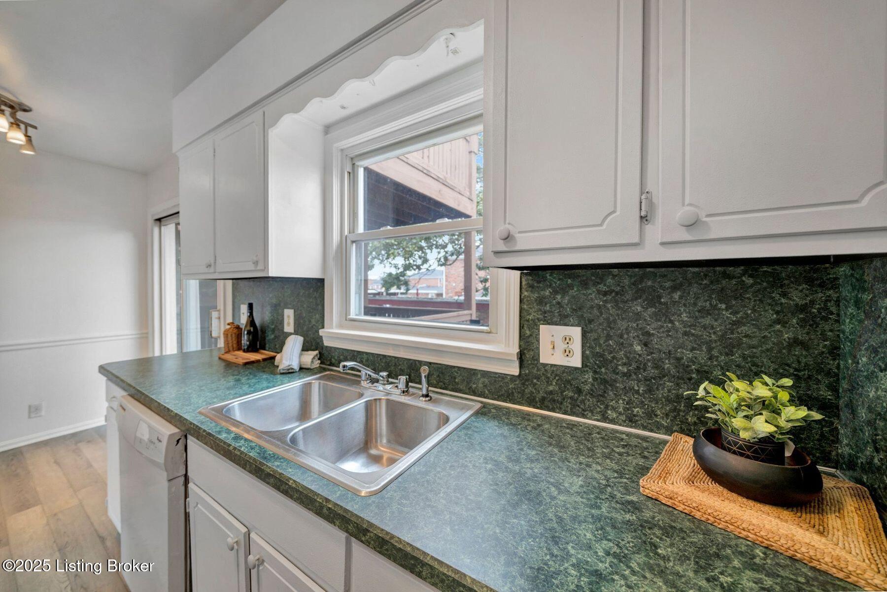 3311 Leith Ln #APT 3, Louisville, Kentucky image 6