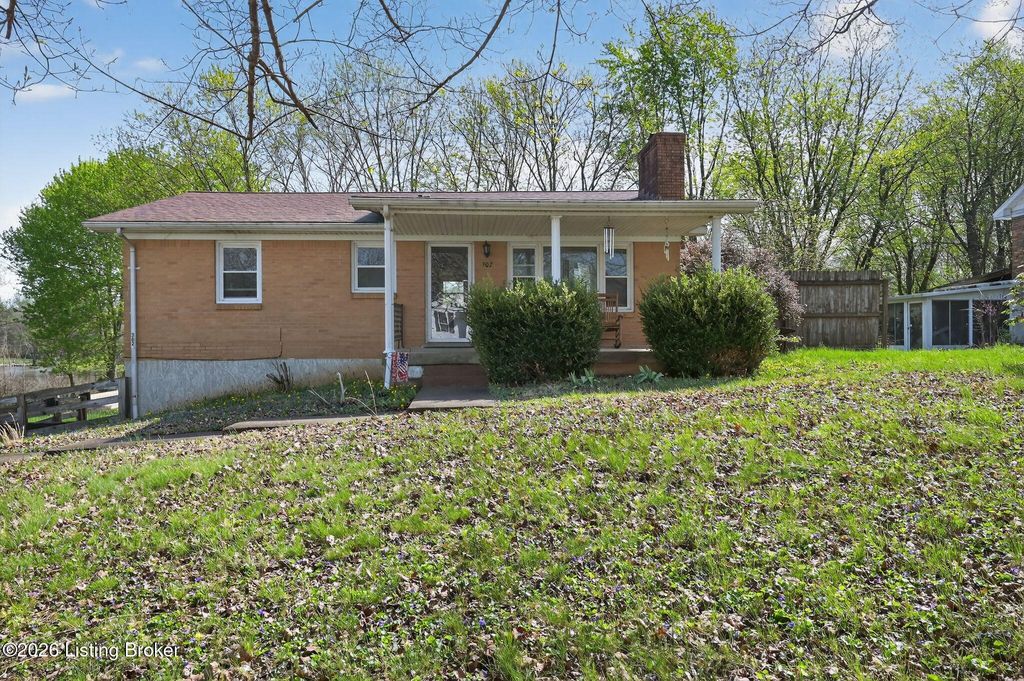 Photo of 302 Exler-Filburn Rd, Vine Grove, KY 40175 (MLS # 1714050)