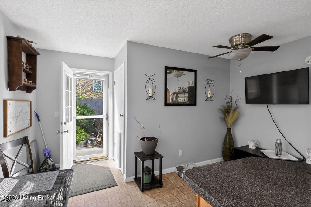 Photo of 302 Exler-Filburn Rd, Vine Grove, KY 40175 (MLS # 1714050)