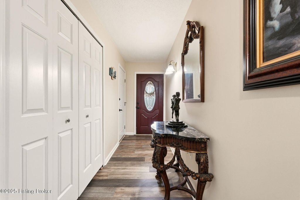 Photo of 6515 Marina Dr, Prospect, KY 40059 (MLS # 1707431)